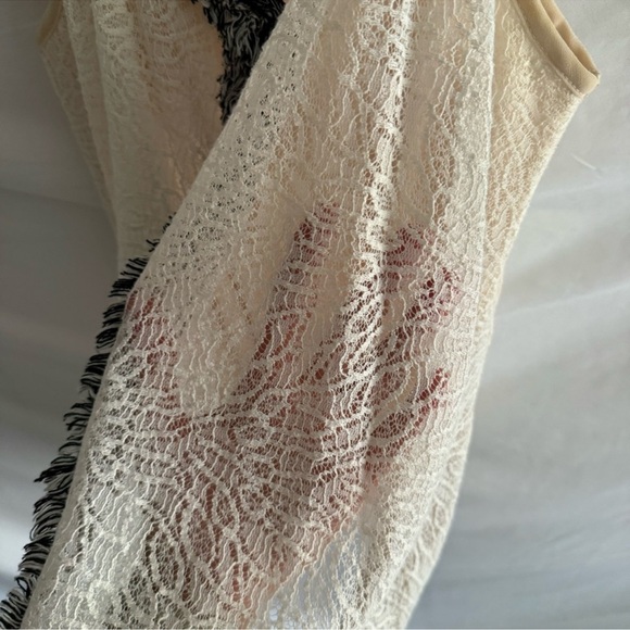 Anthropologie | Akemi + Kin Crossroads Cream Lace Black Fringe Tank Top Size M - Picture 7 of 14
